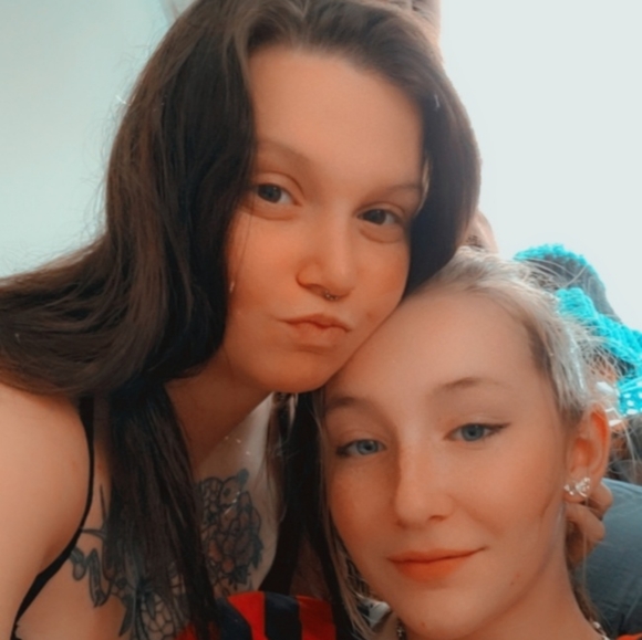 Meet your Posher, Samantha - Picture 2 of 12